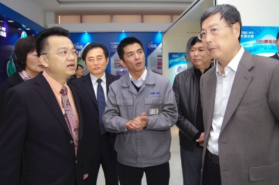 2010年，全國政協(xié)副主席、全國工商聯(lián)主席黃孟復(fù)視察天通裝備產(chǎn)業(yè)基地