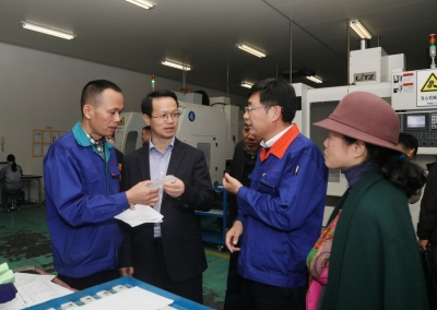 2018年11月28日，浙江省總工會(huì)副主席徐前一行天通考察構(gòu)建勞動(dòng)關(guān)系和諧企業(yè)復(fù)評工作
